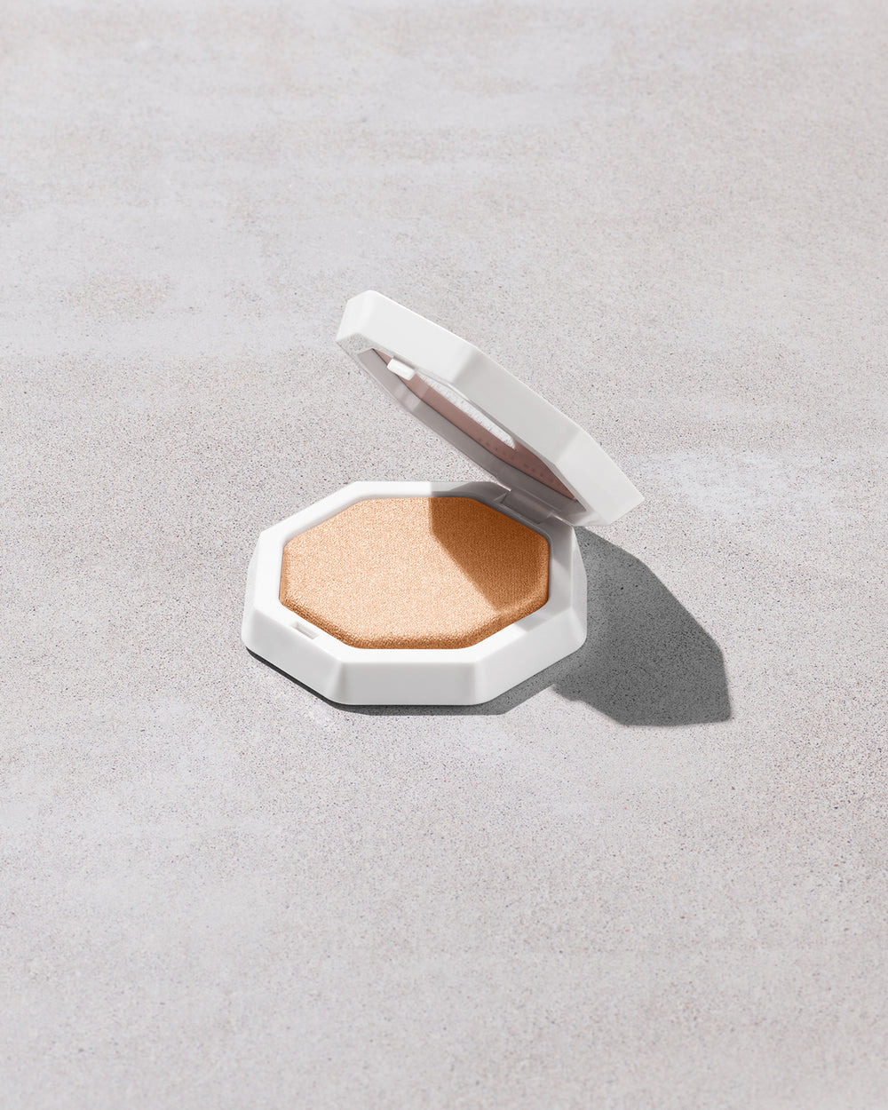 Fenty Beauty Demi'glow Light-Diffusing Highlighter, Shade Prosecco