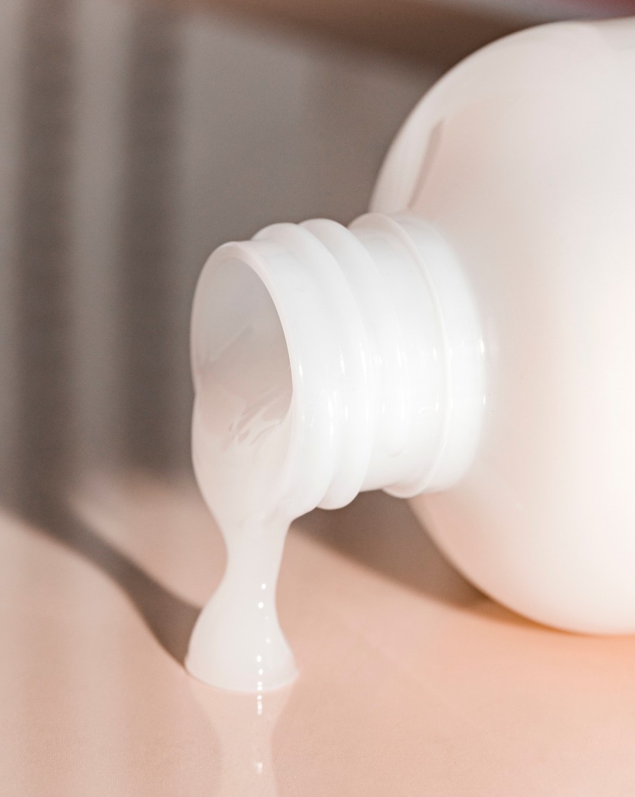 Glossier Milky Jelly Cleanser