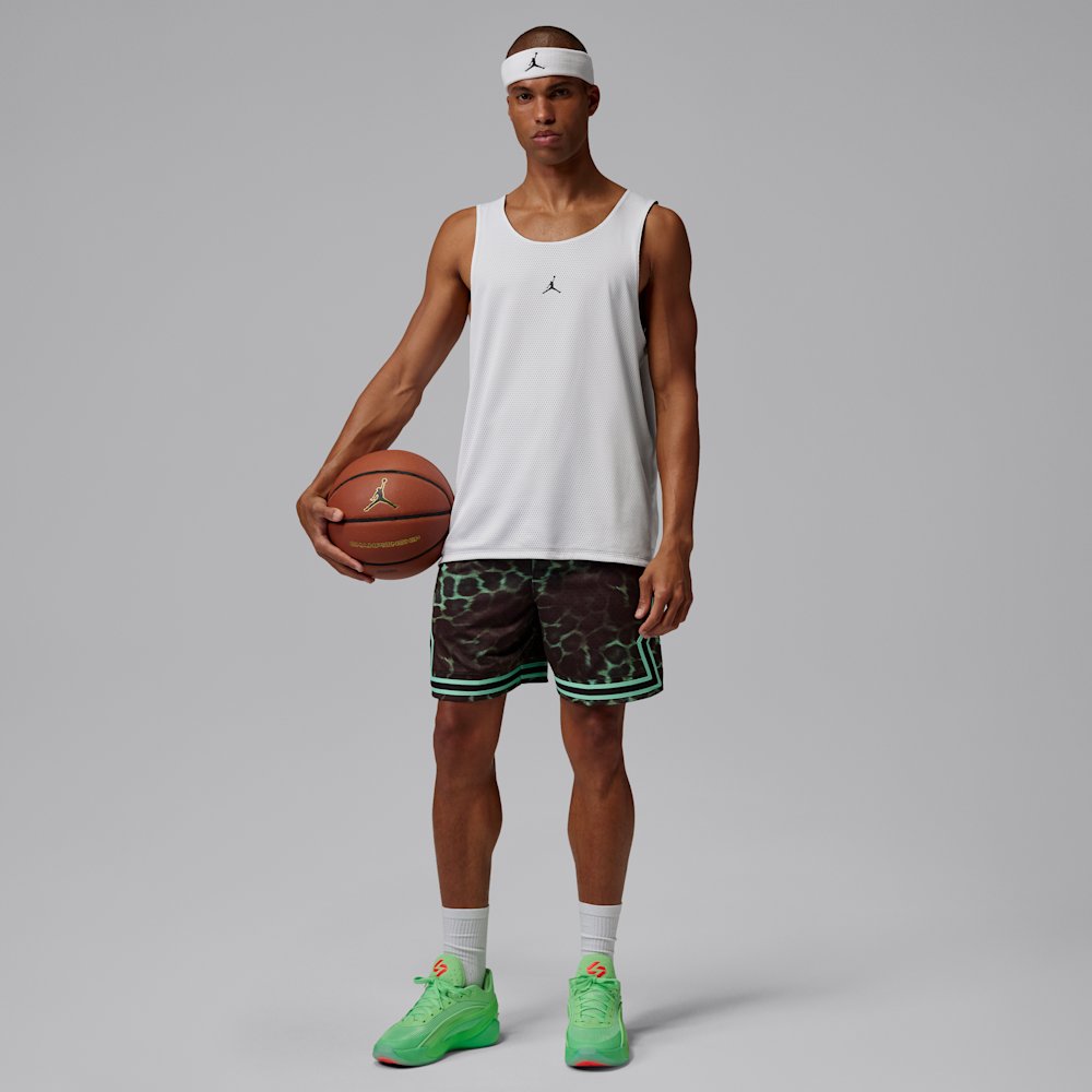Jordan Sport Men's Dri-FIT Printed Diamond Shorts