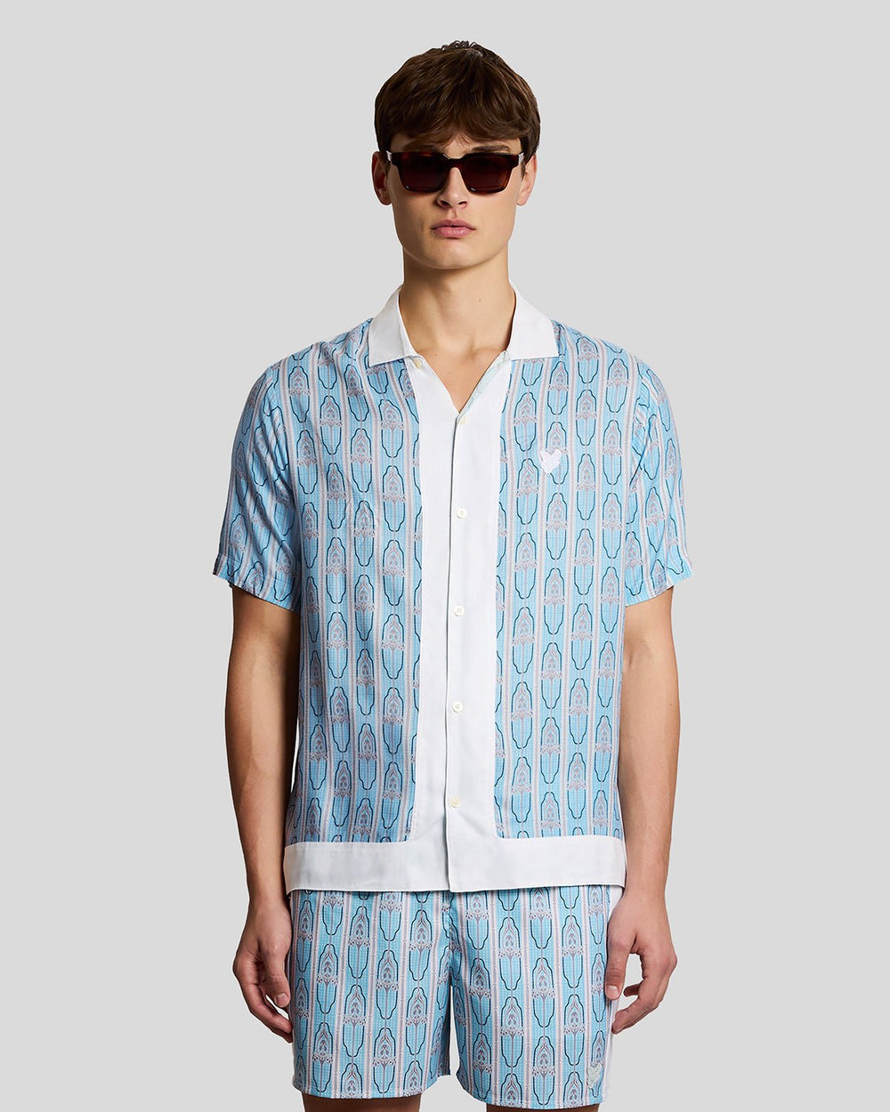 Lyle & Scott Men's Short Sleeve Floral Graphic Shirt