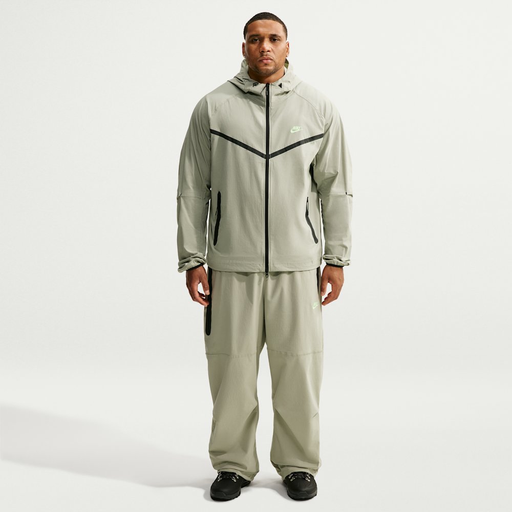 Nike Tech Men's Dri-FIT Woven Full-Zip Windrunner Jacket