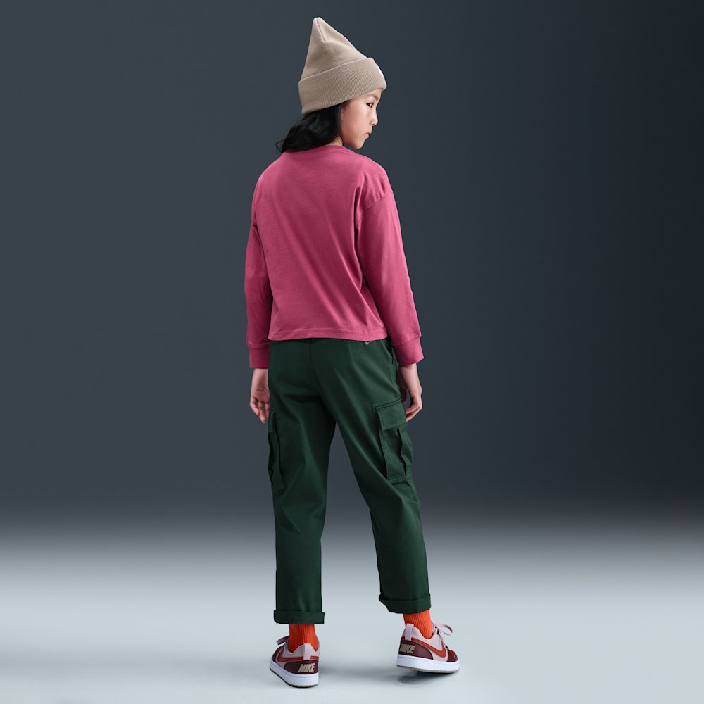 Nike Sportswear Essential Big Kids' (Girls') Long-Sleeve T-Shirt