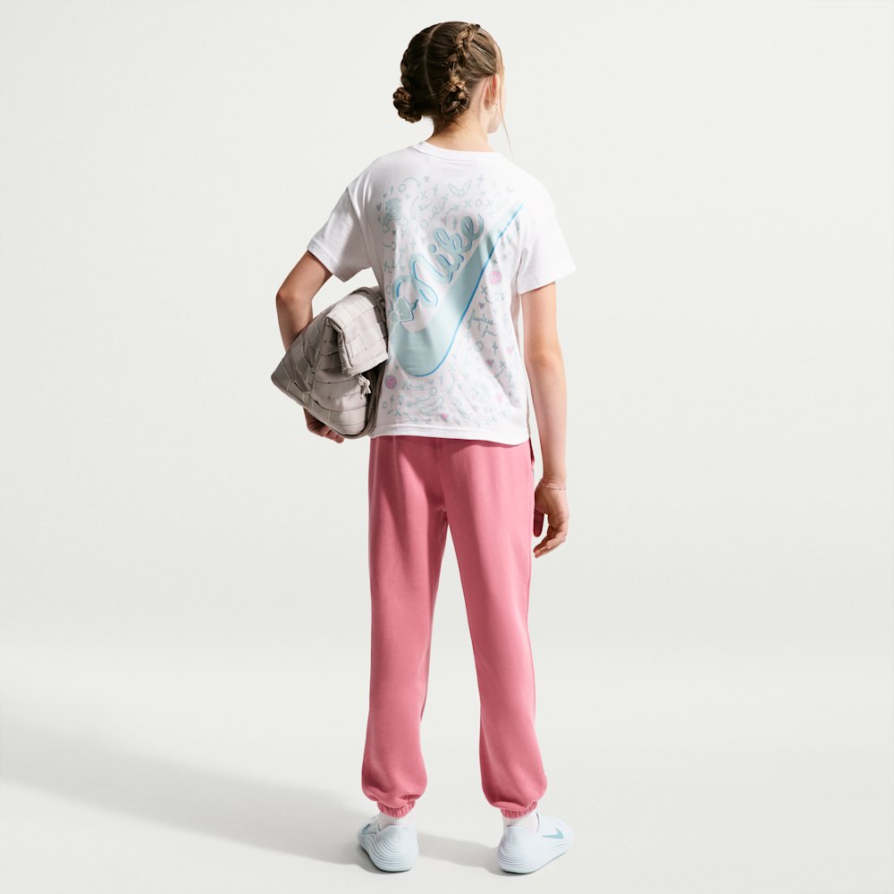 Nike Sportswear Big Kids' (Girls') T-Shirt