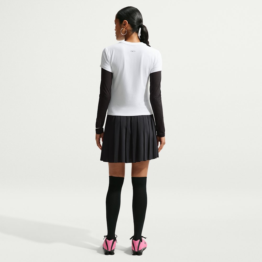 Nike Sportswear Chill Knit Women's Slim Mod-Cropped T-Shirt