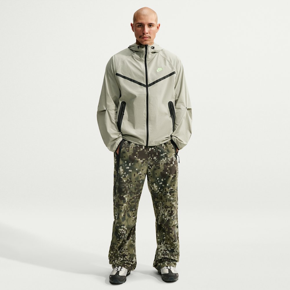 Nike Tech Men's Dri-FIT Woven Full-Zip Windrunner Jacket