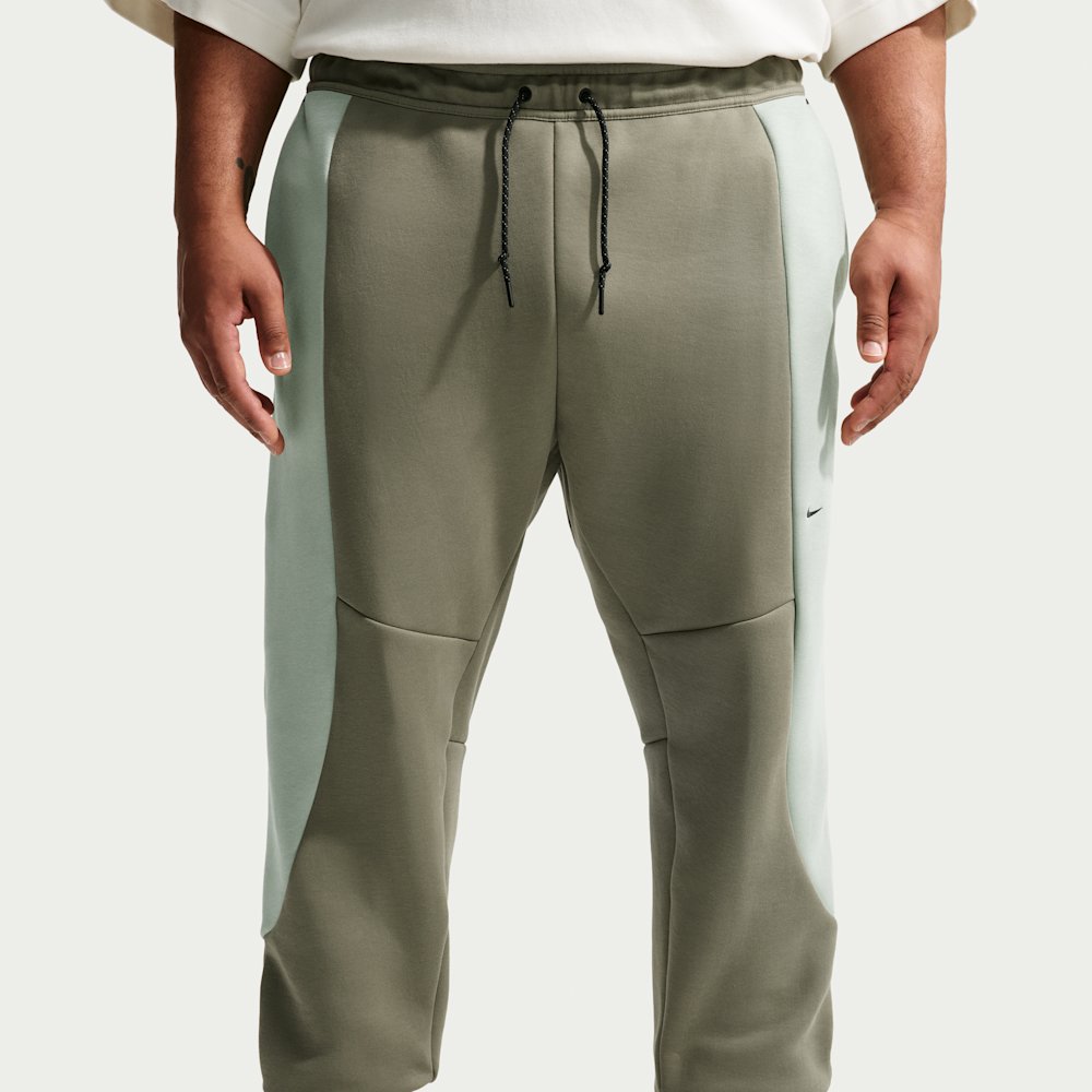 Nike Tech Men's Fleece Color-Block Joggers