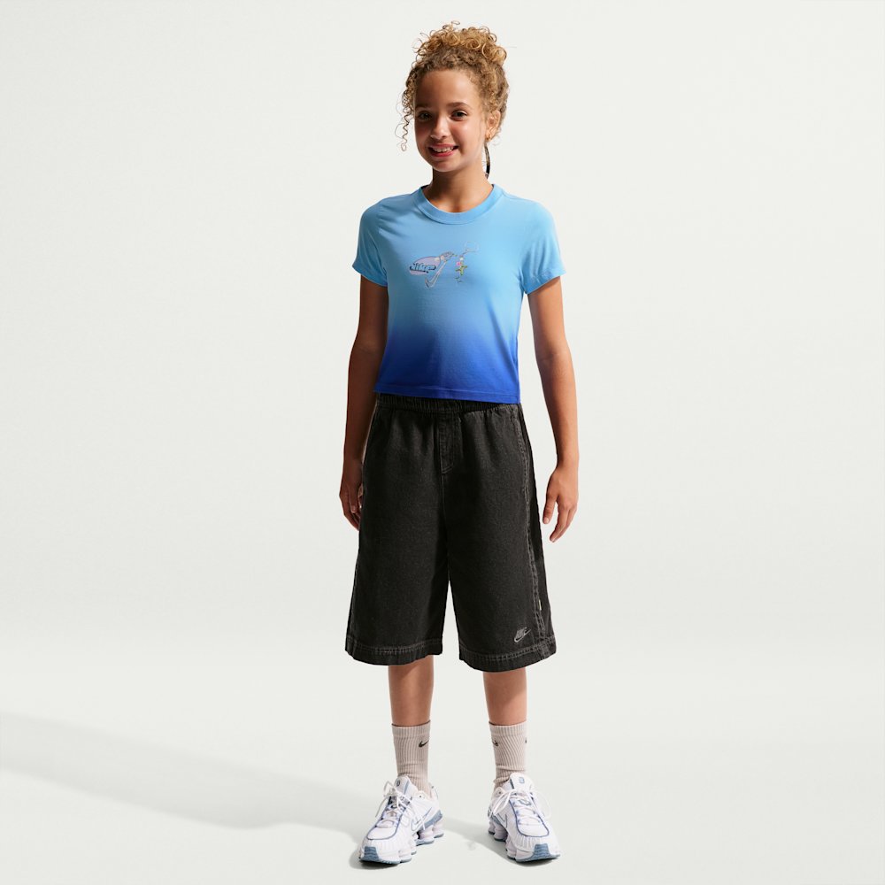 Nike Sportswear Big Kids' (Girls') T-Shirt