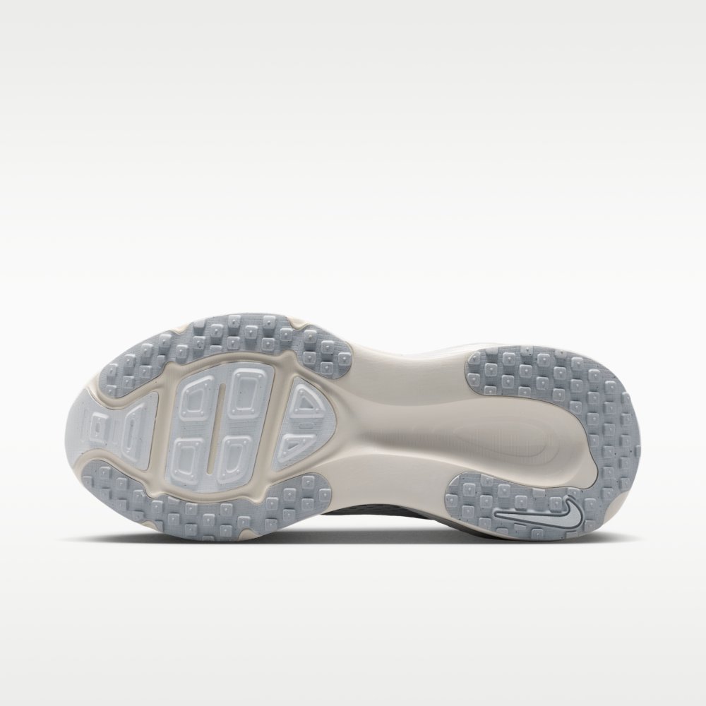 Nike Vomero 18 SE Women's Running Shoes