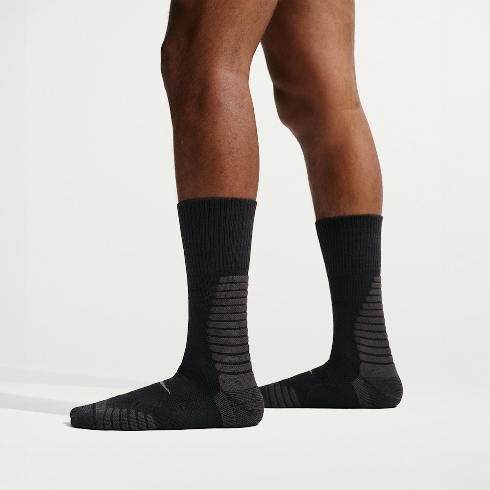 Nike Outdoor Cushioned Crew Socks (1 Pair)
