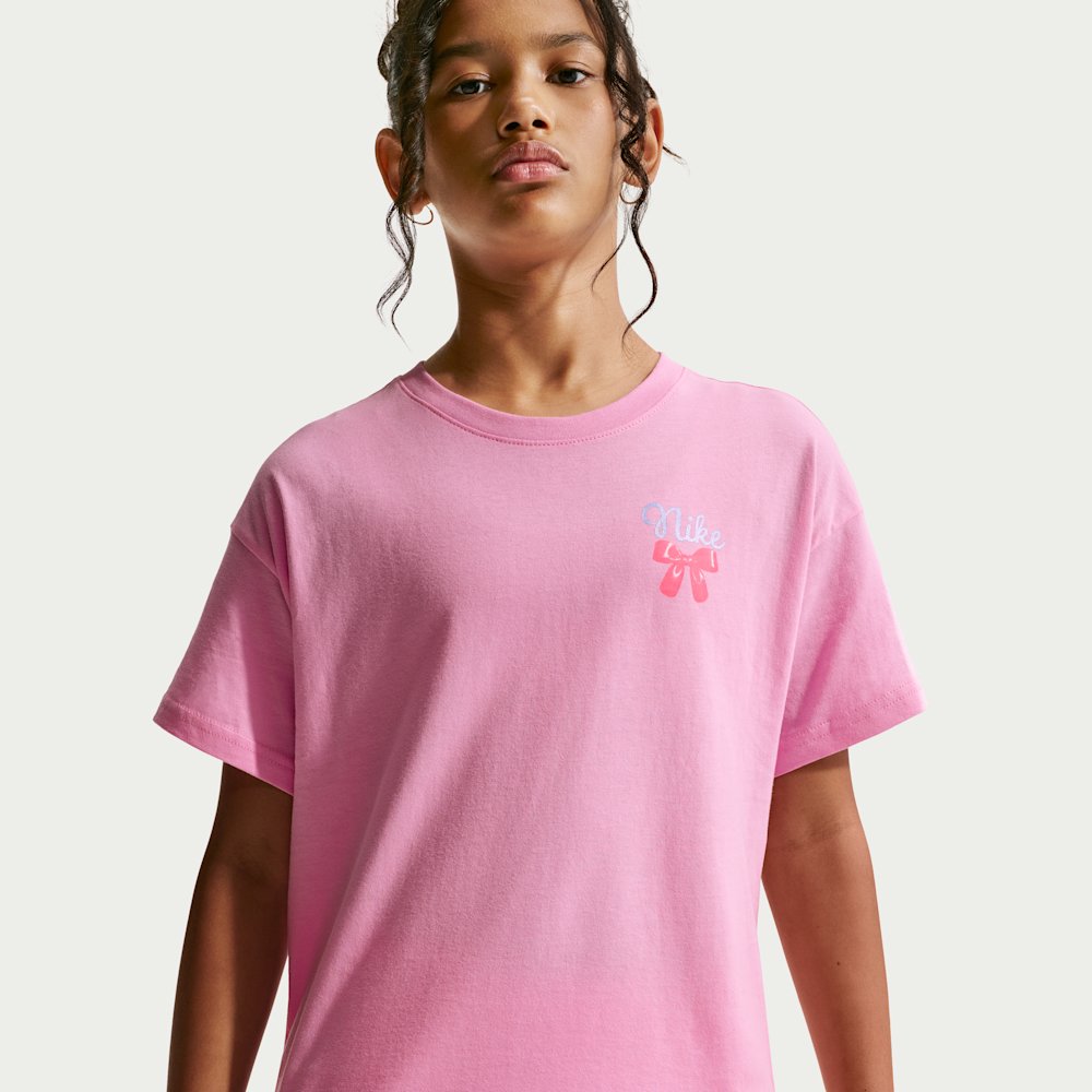 Nike Sportswear Big Kids' (Girls') T-Shirt
