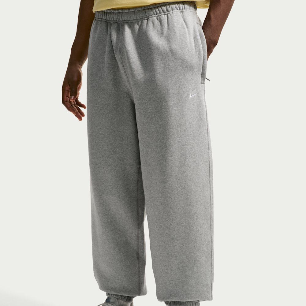 Nike Solo Swoosh Men's Cuffed Fleece Pants