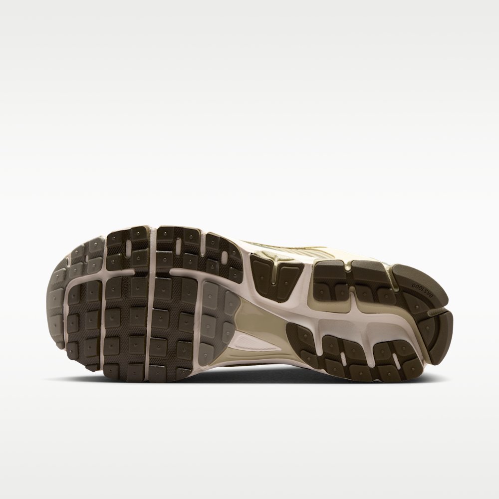 Nike Zoom Vomero 5 Men's Sneakers