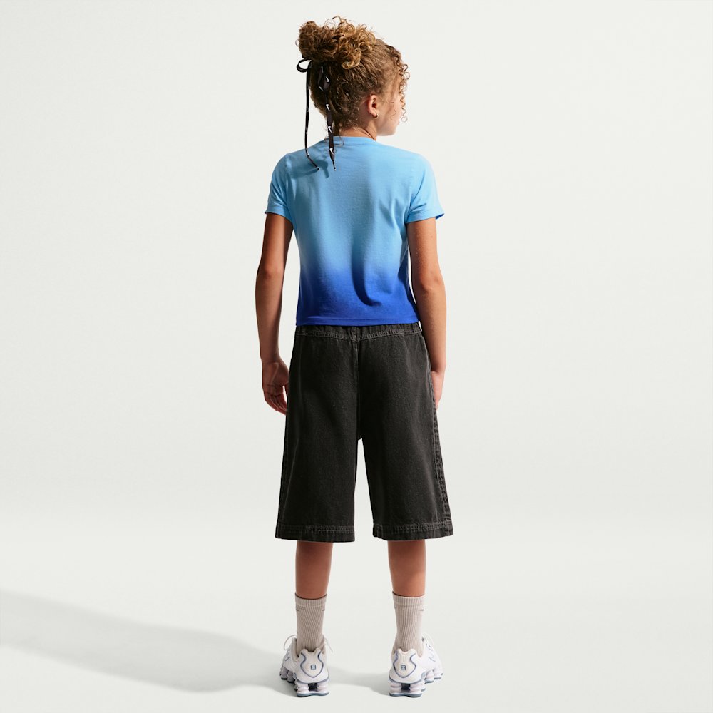 Nike Sportswear Big Kids' (Girls') T-Shirt