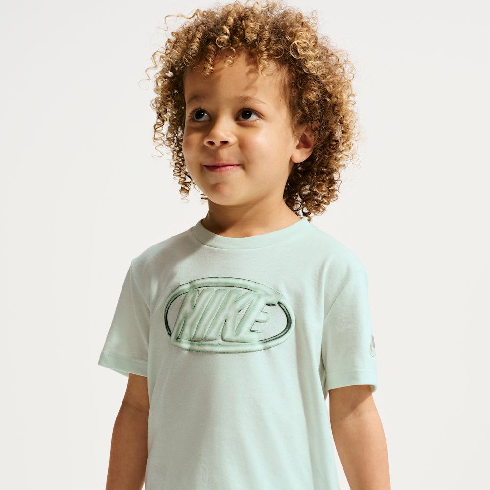 Nike Sportswear Club Toddler 2-Piece Floatie T-Shirt and Shorts Set